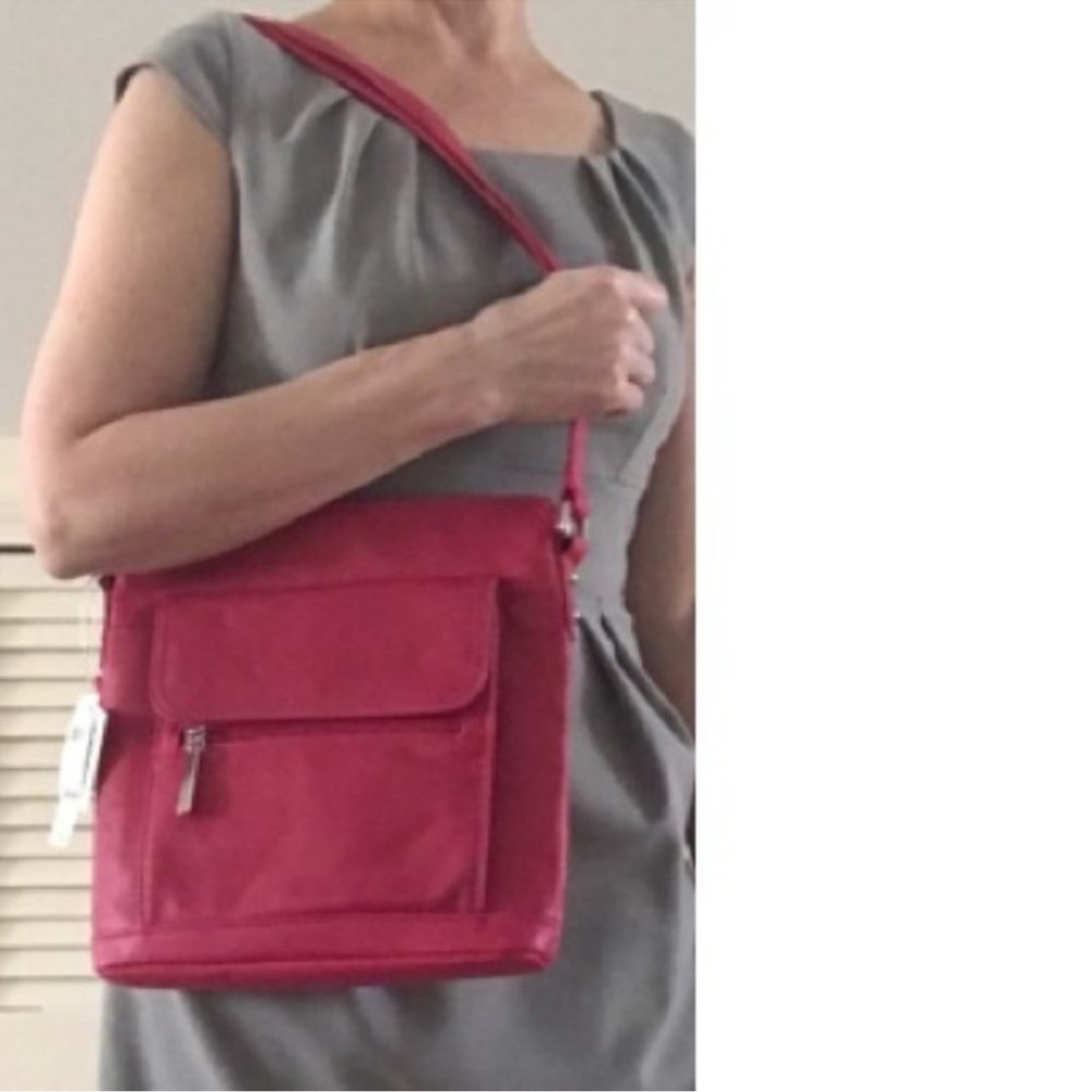 Giani Bernini Raspberry purse